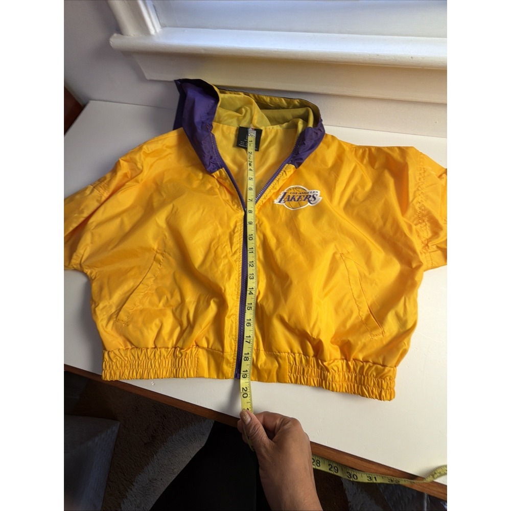 NBA Los Angeles Lakers Full Zip Windbreaker Jacket Youth Sz Medium Yellow Purple - Picture 7 of 7